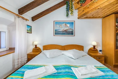 Apartment mit Meerblick und Terrasse