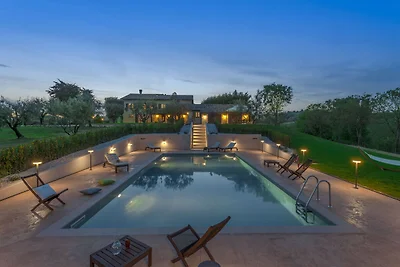Ferienhaus in San Costanzo mit Pool