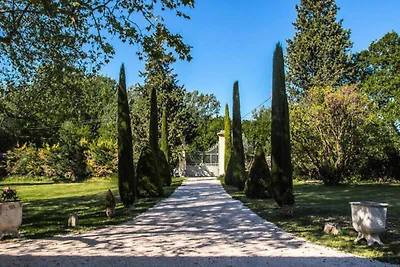 Häuser & Villen für 14 Personen