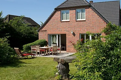 Ferienhaus in Nebel mit Schwimmbecken