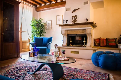 Luxuriöse Villa in Cortona mit Sprudelbad