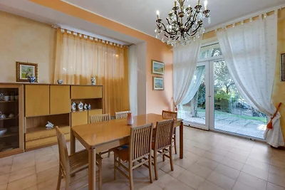 Luxuriöse Villa für 10 Personen in der Nähe d...