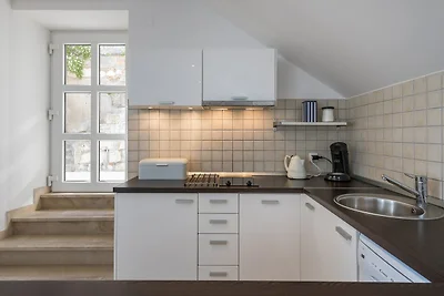 Apartments Odin - One-Bedroom Apartment with ...