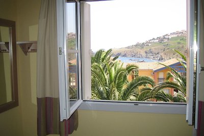 Appartamento con balcone o terrazza vicino al...