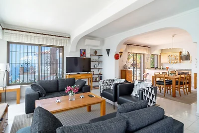 Ferienhaus in Nerja mit Meerblick