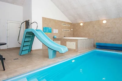 Luxurioses Strandhaus mit Pool