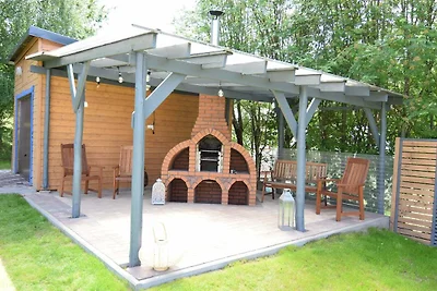 Casa a Perlino vicino al lago Choczewskie