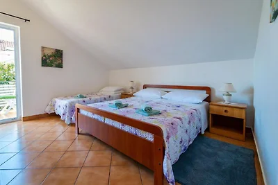Apartment mit Balkon