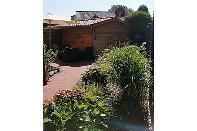 Ferienwohnung in Zetel mit Schwimmbecken