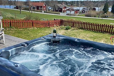 4 Sterne Ferienhaus in HALLSTAVIK