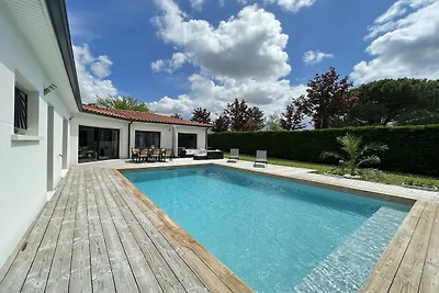 Ferienhaus mit Pool in Balma