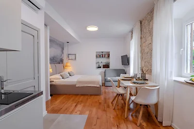 Apartments Nonna  - Studio Apartment