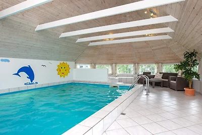 12 Personen Ferienhaus in Væggerløse