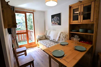 2022 renovierte 3-Personen-Wohnung im Dorfzen...