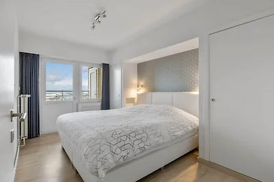 Modernes Apartment mit Meerblickterrasse