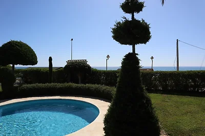 Wohnung in Nerja mit Meerblick & Pool