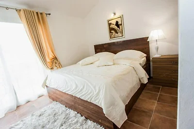 Villa Suzy Lux- Duplex Two Bedroom Villa with...
