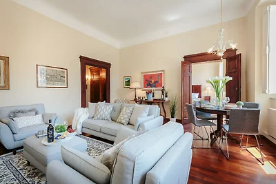 Zentrale und praktische Wohnung in Lucca