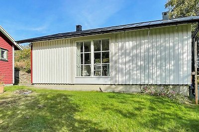 6 person holiday home in HAKENÄSET