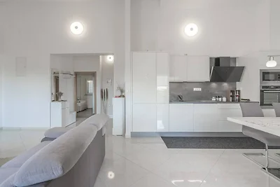 MY DALMATIA - Sea view apartment Privlaka