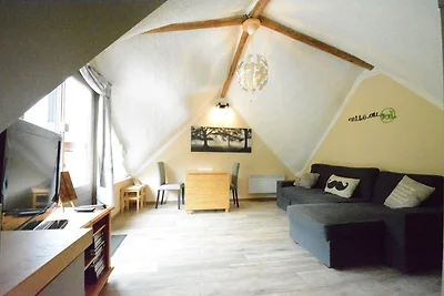 Hut in het bos, comfortabel, mooie overdekt...