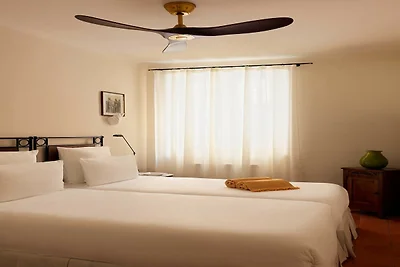A/C Apt 2BR/4P – 2 Min.