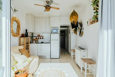 Appartamento con terrazza sul mare e piscina