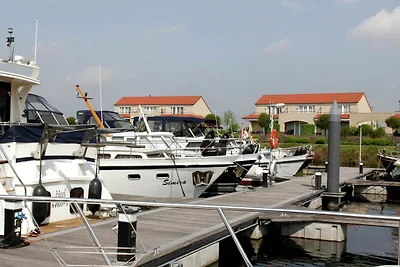 Schwanzwedelnde Flucht zum See