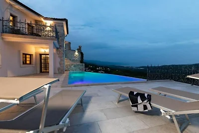 Villa Evas Castle