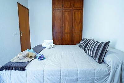 Appartamento ad Arona con piscina all'aperto