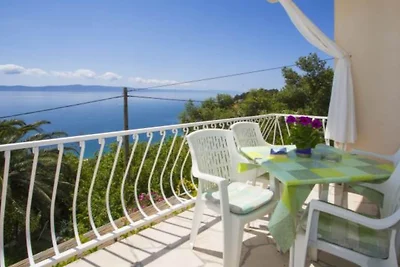 Two Bedroom Apartment With Terrace And Sea Vi...