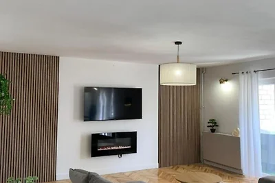 Luxury Apartment Ivo  with Jacuzzi near the b...