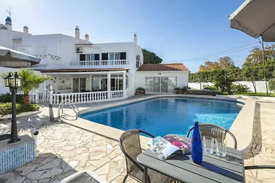Komfortable Villa in Carvoeiro, Algarve