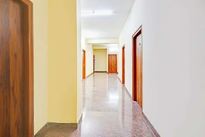 Super Hotel O Srigandhakavalu