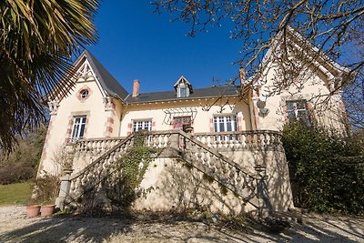 Dimora con piscina privata in Aquitania