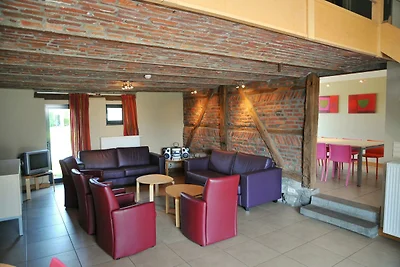 Vakantiehuis in Petithan met tuin