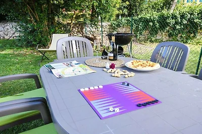 Apartament wakacyjny w Salò z basenem