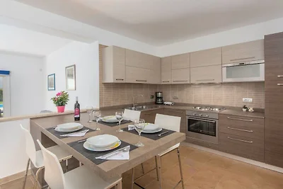 Villa in Vabriga with swimming pool