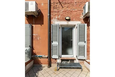 Calari 9 - Studio lumineux avec balcon