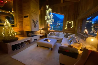 Uitzonderlijk chalet met zwembad en aircondit...