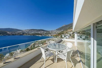 Villa a Kalkan con piscina