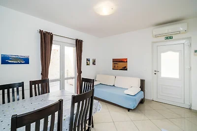 Villa Samba - Two-Bedroom Apartment with Terr...