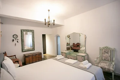 Villa in Triantafillia