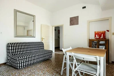 Wohnung in Bologna mit Balkon und Parken