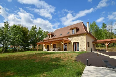 Elegante Villa für 10 Gäste mit Pool- und...