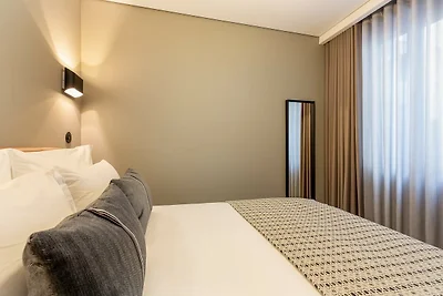 Spazioso appartamento con 4 camere da letto a...