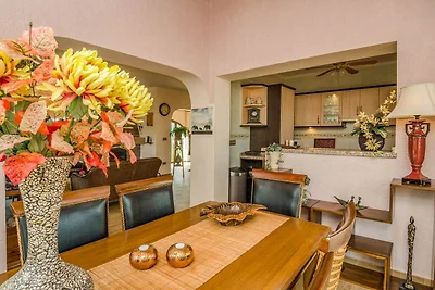Accogliente villa con piscina privata a...