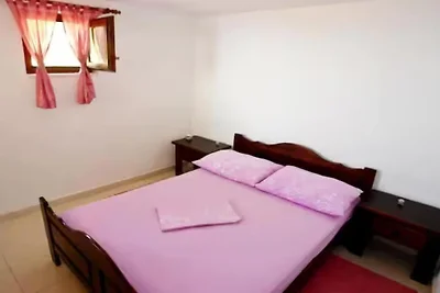 Robinson House Roko - Two Bedroom House with ...