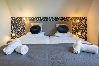 Schöne Villa am Waldrand