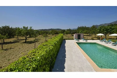 Spaziosa casa vacanze con piscina privata